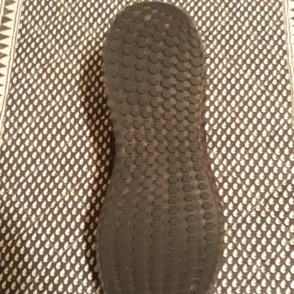 Adidas shoes - Picture 4 of 4